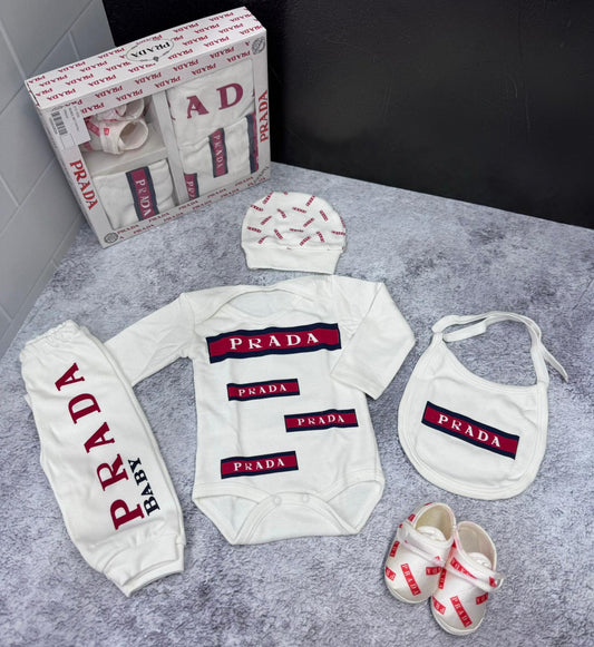 New born set with shoes