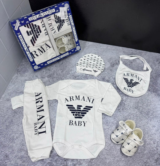 New born set with shoes